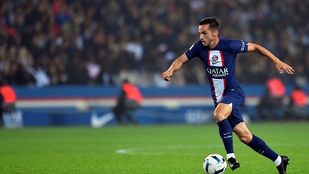 In July 2019, the Madrid native joined Paris Saint-Germain. In the Rouge & Bleu colours, he scored 22 goals and provided 12 assists in 98 games. With the club from the capital, Pablo Sarabia has added two French League titles (2020, 2022), two Coupe de France (2020, 2021), one Coupe de la Ligue (2020) and three Trophée des Champions (2019, 2020, 2022) to his trophy collection. He won the U19 Euros (2011) and the U21 Euros (2013) with the national youth teams, the Spanish international has 26 caps with La Roja (9 goals) and took part in the 2022 FIFA World Cup in Qatar.