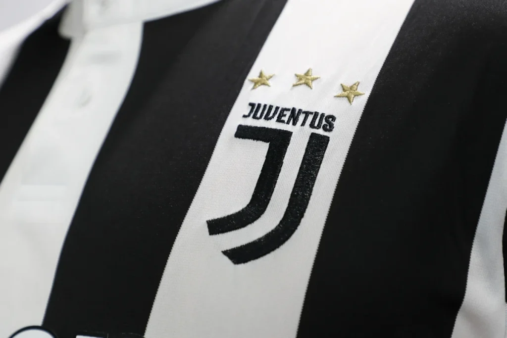 Randal Kolo Muani oficjalnie w Juventusie – transfer za 38+12 mln euro, pięcioletni kontrakt Juventus - logo