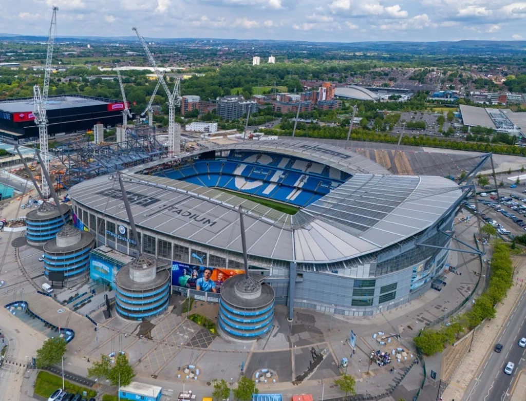 Manchester City – Paris Saint-Germain przewidywane składy na spotkanie (14.10.2026) Manchester City - stadion 3 Etihad Stadium